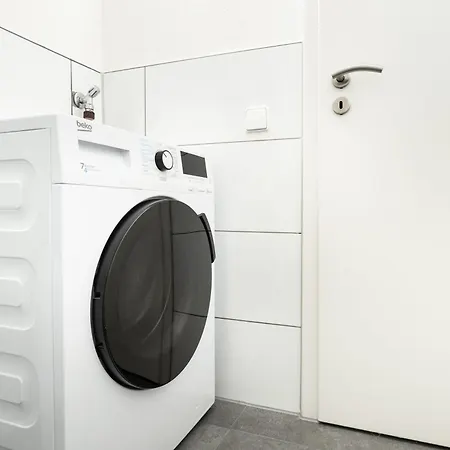 Apart4me Modern Geislingen Zentral Mit Parkplatz Apartamento *